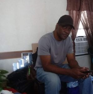 Meet your Posher, Leotis